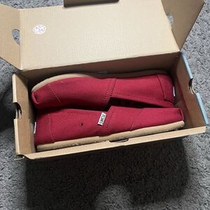 Toms Women's Classic Canvas Red Ankle-High Slip-On Shoes 7W